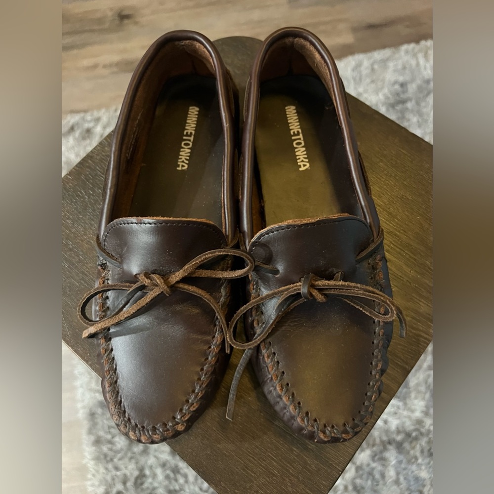 Minnetonka dark brown leather moccasin